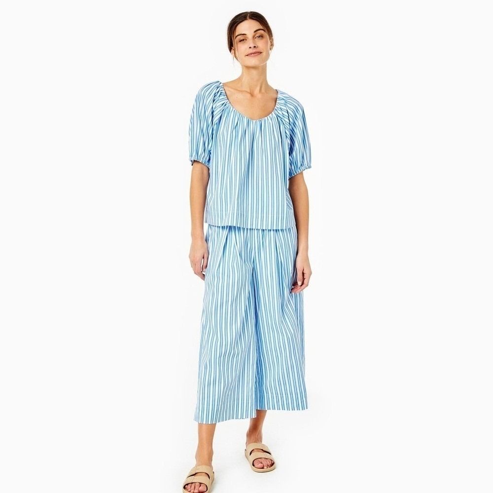 NWT- Addison Bay  Blue and White Striped Sound Top‎ Nautical Puff Sleeve Small